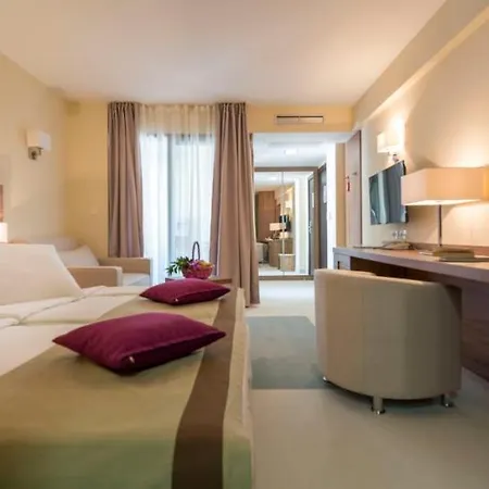 Park 4* Makarska