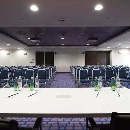 Park 4* ماكارسكا