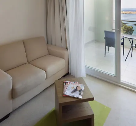 Park Hotell 4*